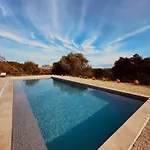 Mimosa לינה וארוחת בוקר 4*
